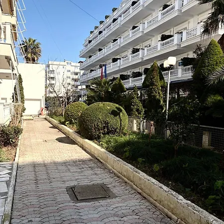 Sunny And Waves Appartement Golem (Tirana)