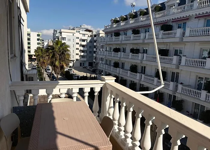 Sunny And Waves Appartement Golem (Tirana)